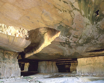 Intérieur depuis une entrée au sud-ouest. © Région Bourgogne-Franche-Comté, Inventaire du patrimoine