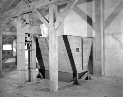 Module de chargement ou distributeur vibrant. © Région Bourgogne-Franche-Comté, Inventaire du patrimoine