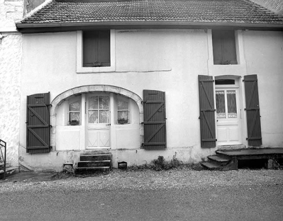 Façade antérieure du logement d'ouvriers. © Région Bourgogne-Franche-Comté, Inventaire du patrimoine