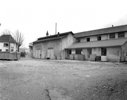 De gauche à droite : bureaux, chaufferie et laboratoire. © Région Bourgogne-Franche-Comté, Inventaire du patrimoine