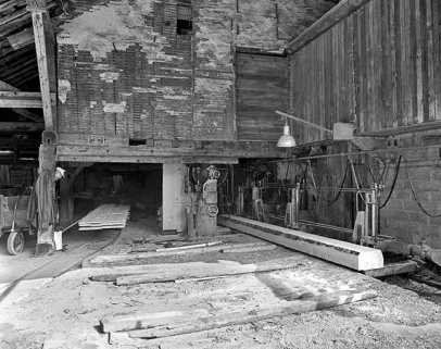 Intérieur de l'atelier de sciage. © Région Bourgogne-Franche-Comté, Inventaire du patrimoine