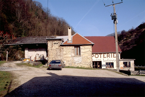 De gauche à droite : pièce de séchage, transformateur, salle des machines, atelier de fabrication et bâtiment d'eau. © Région Bourgogne-Franche-Comté, Inventaire du patrimoine
