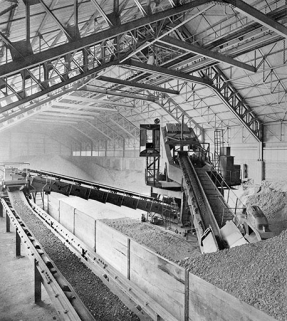 Hall de préhomogénéisation. © Région Bourgogne-Franche-Comté, Inventaire du patrimoine