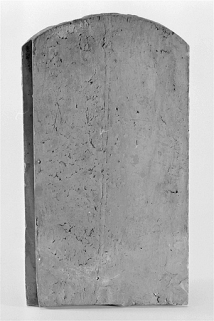 Vue de la face extérieure d'une tuile-écaille. © Région Bourgogne-Franche-Comté, Inventaire du patrimoine