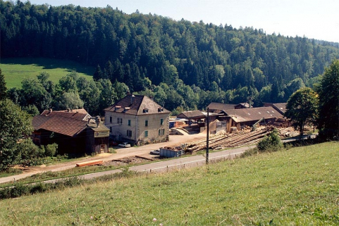 Vue d'ensemble depuis le nord-ouest. © Région Bourgogne-Franche-Comté, Inventaire du patrimoine