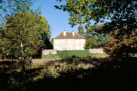Façade postérieure du logement patronal. © Région Bourgogne-Franche-Comté, Inventaire du patrimoine