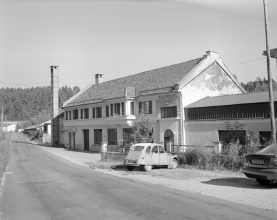 Bâtiment renfermant la chaufferie, un séchoir et les bureaux. © Région Bourgogne-Franche-Comté, Inventaire du patrimoine Bâtiment renfermant la chaufferie, un séchoir et les bureaux. © Région Bourgogne-Franche-Comté, Inventaire du patrimoine