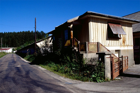 Magasin industriel et conciergerie. © Région Bourgogne-Franche-Comté, Inventaire du patrimoine Magasin industriel et conciergerie. © Région Bourgogne-Franche-Comté, Inventaire du patrimoine