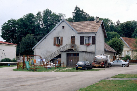 Logement sur façade postérieure. © Région Bourgogne-Franche-Comté, Inventaire du patrimoine