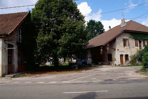 Extrémité nord de l'atelier de fabrication et logement. © Région Bourgogne-Franche-Comté, Inventaire du patrimoine Extrémité nord de l'atelier de fabrication et logement. © Région Bourgogne-Franche-Comté, Inventaire du patrimoine