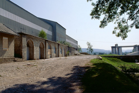Vestiges des chambres d'extinction et hall de préhomogénéisation. © Région Bourgogne-Franche-Comté, Inventaire du patrimoine