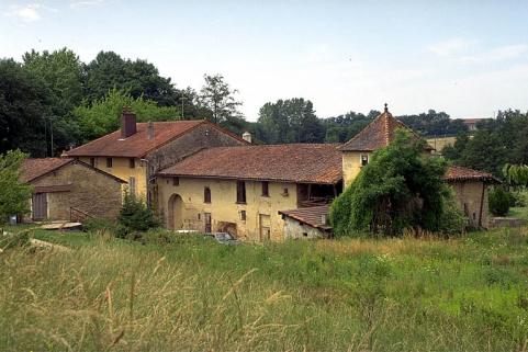 Vue d'ensemble depuis le nord-est. © Région Bourgogne-Franche-Comté, Inventaire du patrimoine