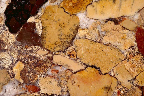 Echantillon de marbre de la Maladière (brèche). © Région Bourgogne-Franche-Comté, Inventaire du patrimoine