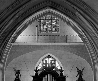 Coursière haute au revers de la façade. © Région Bourgogne-Franche-Comté, Inventaire du patrimoine