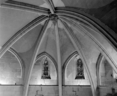 Voûtes de l'abside depuis le sud de la coursière haute (vue horizontale). © Région Bourgogne-Franche-Comté, Inventaire du patrimoine
