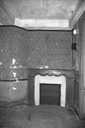 Immeuble : intérieur, détail d'une cheminée du premier étage, de face. © Région Bourgogne-Franche-Comté, Inventaire du patrimoine