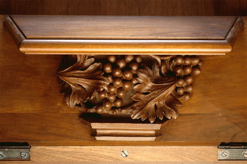 Miséricorde de la troisième stalle basse. © Région Bourgogne-Franche-Comté, Inventaire du patrimoine