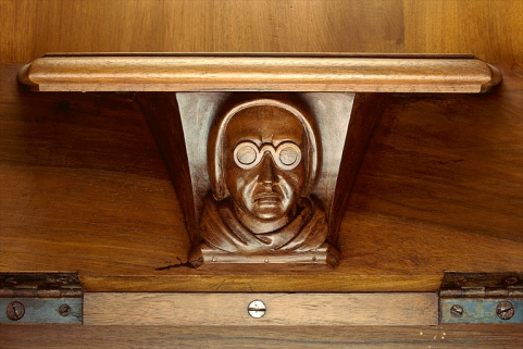 Miséricorde de la septième stalle haute. © Région Bourgogne-Franche-Comté, Inventaire du patrimoine