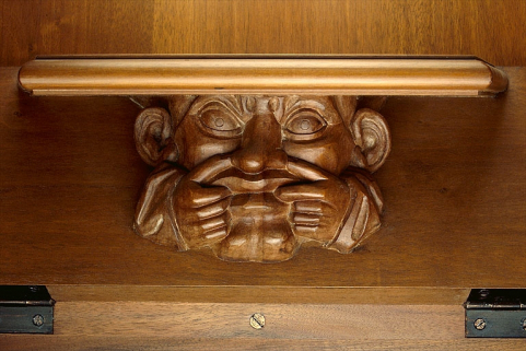 Miséricorde de la dixième stalle haute. © Région Bourgogne-Franche-Comté, Inventaire du patrimoine