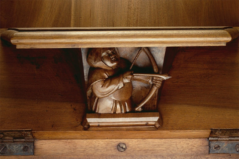 Miséricorde de la troisième stalle haute. © Région Bourgogne-Franche-Comté, Inventaire du patrimoine