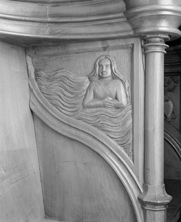 Parclose à droite de la septième stalle haute. © Région Bourgogne-Franche-Comté, Inventaire du patrimoine