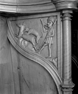 Parclose à droite de la quatrième stalle haute. © Région Bourgogne-Franche-Comté, Inventaire du patrimoine