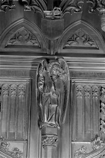 La vingt-deuxième statuette interdorsale. © Région Bourgogne-Franche-Comté, Inventaire du patrimoine