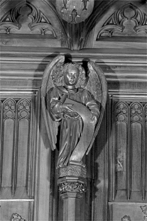 Vue de la quatrième statuette interdorsale. © Région Bourgogne-Franche-Comté, Inventaire du patrimoine