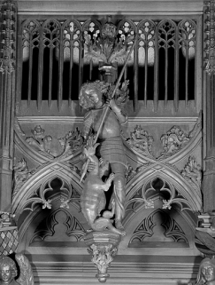 Vue de la douzième statuette du dais : saint Georges. © Région Bourgogne-Franche-Comté, Inventaire du patrimoine
