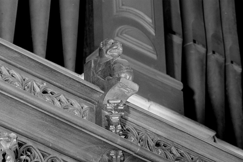 Vue de la dix-septième statuette : lion. © Région Bourgogne-Franche-Comté, Inventaire du patrimoine