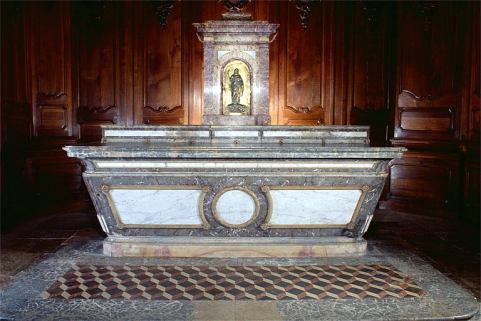 Vue de face de l'autel du saint Esprit. © Région Bourgogne-Franche-Comté, Inventaire du patrimoine