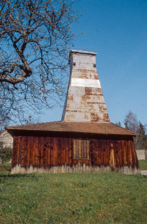 Puits de sondage nord : vue de côté. © Région Bourgogne-Franche-Comté, Inventaire du patrimoine Puits de sondage nord : vue de côté. © Région Bourgogne-Franche-Comté, Inventaire du patrimoine