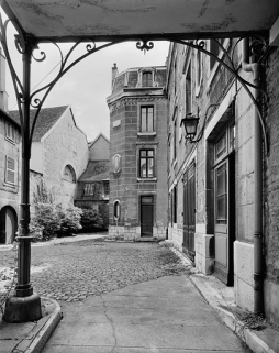 Vue de la cour. © Région Bourgogne-Franche-Comté, Inventaire du patrimoine