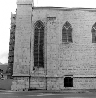 Détail du flanc nord : couture à l'extrémité de la huitième travée. © Région Bourgogne-Franche-Comté, Inventaire du patrimoine
