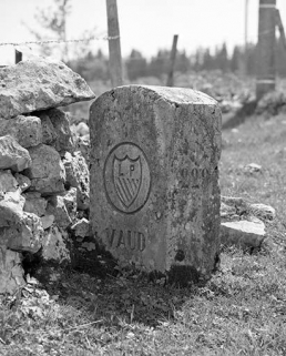 Armoirie du canton de Vaud portées sur une des faces. © Région Bourgogne-Franche-Comté, Inventaire du patrimoine