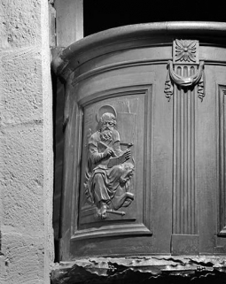 Premier panneau de la cuve : saint Luc. © Région Bourgogne-Franche-Comté, Inventaire du patrimoine Premier panneau de la cuve : saint Luc. © Région Bourgogne-Franche-Comté, Inventaire du patrimoine