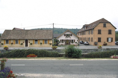 Logements ouvriers depuis le nord. © Région Bourgogne-Franche-Comté, Inventaire du patrimoine
