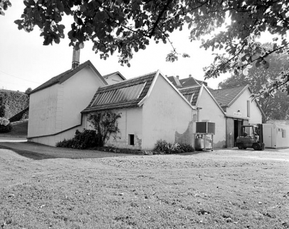 Vue d'ensemble depuis le sud-ouest. © Région Bourgogne-Franche-Comté, Inventaire du patrimoine