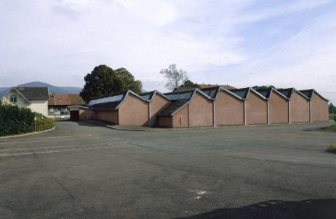 Atelier de fabrication (?) depuis l'ouest. © Région Bourgogne-Franche-Comté, Inventaire du patrimoine