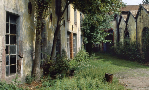 La salle des machines et la chaufferie depuis la cour. © Région Bourgogne-Franche-Comté, Inventaire du patrimoine
