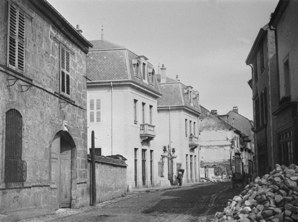 Façade antérieure du logement patronal, vers 1880. © Région Bourgogne-Franche-Comté, Inventaire du patrimoine