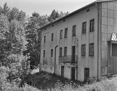 Façade postérieure. © Région Bourgogne-Franche-Comté, Inventaire du patrimoine Façade postérieure. © Région Bourgogne-Franche-Comté, Inventaire du patrimoine