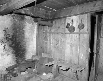 La cuisine : emplacement de la cuisinière. © Région Bourgogne-Franche-Comté, Inventaire du patrimoine La cuisine : emplacement de la cuisinière. © Région Bourgogne-Franche-Comté, Inventaire du patrimoine