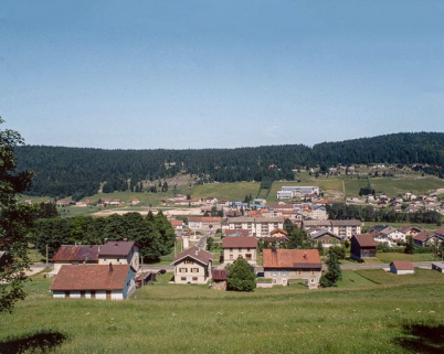 Vue générale depuis le sud-est. © Région Bourgogne-Franche-Comté, Inventaire du patrimoine