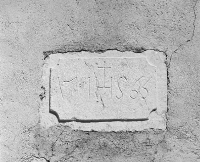 Date portée sur la façade antérieure. © Région Bourgogne-Franche-Comté, Inventaire du patrimoine