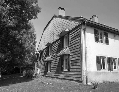 Face gauche vue de trois quarts. © Région Bourgogne-Franche-Comté, Inventaire du patrimoine