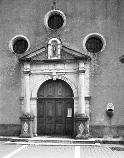 Le porche d'entrée. © Région Bourgogne-Franche-Comté, Inventaire du patrimoine Le porche d'entrée. © Région Bourgogne-Franche-Comté, Inventaire du patrimoine