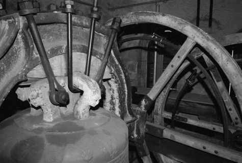 Anses anthropomorphes. © Région Bourgogne-Franche-Comté, Inventaire du patrimoine