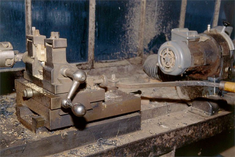 Mandrin porte-outils et chariot mobile. © Région Bourgogne-Franche-Comté, Inventaire du patrimoine