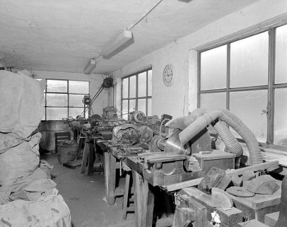 Intérieur de l'atelier d'ébauchage. © Région Bourgogne-Franche-Comté, Inventaire du patrimoine
